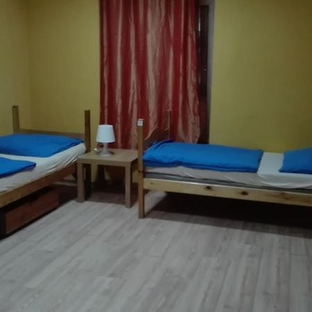 Honey Hostel Krakow Bagian luar foto