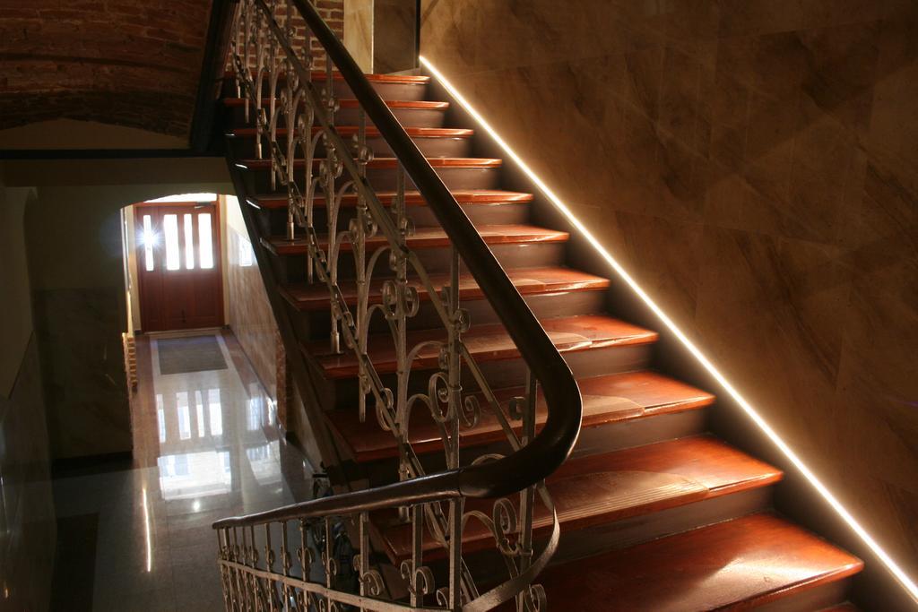 Honey Hostel Krakow Bagian luar foto
