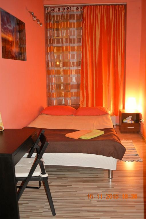 Honey Hostel Krakow Bagian luar foto