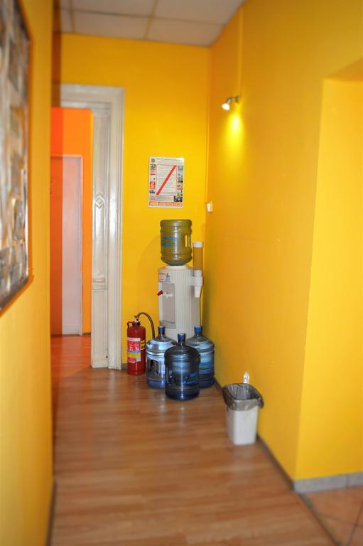 Honey Hostel Krakow Bagian luar foto