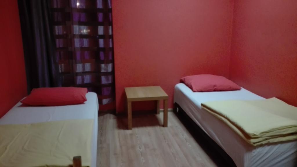 Honey Hostel Krakow Bagian luar foto