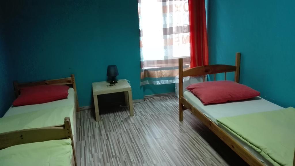 Honey Hostel Krakow Bagian luar foto